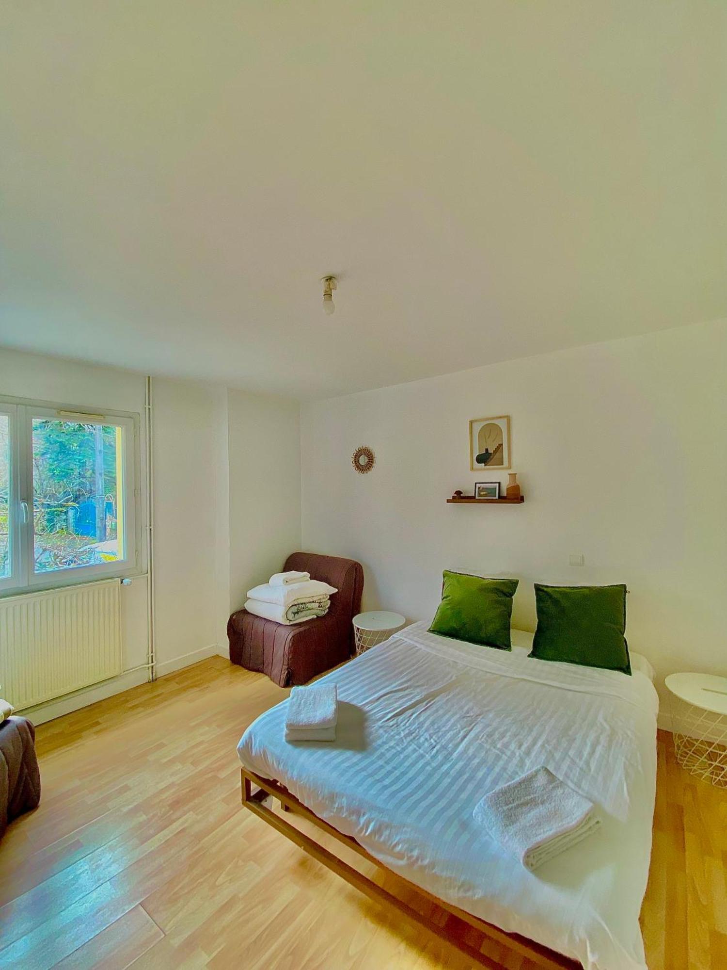 Appartement Chloe Du Lac Montferrat  Ngoại thất bức ảnh