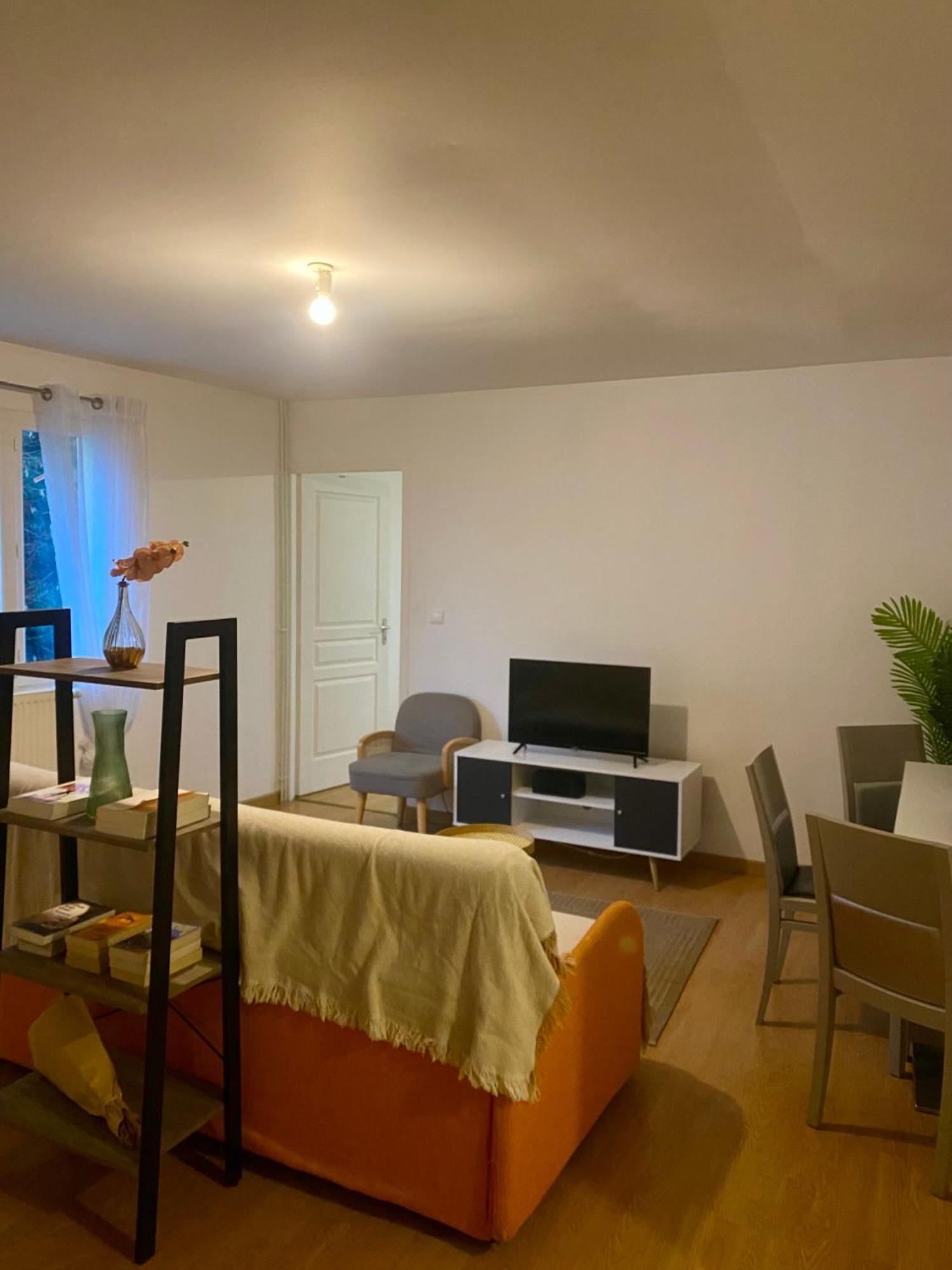 Appartement Chloe Du Lac Montferrat  Ngoại thất bức ảnh