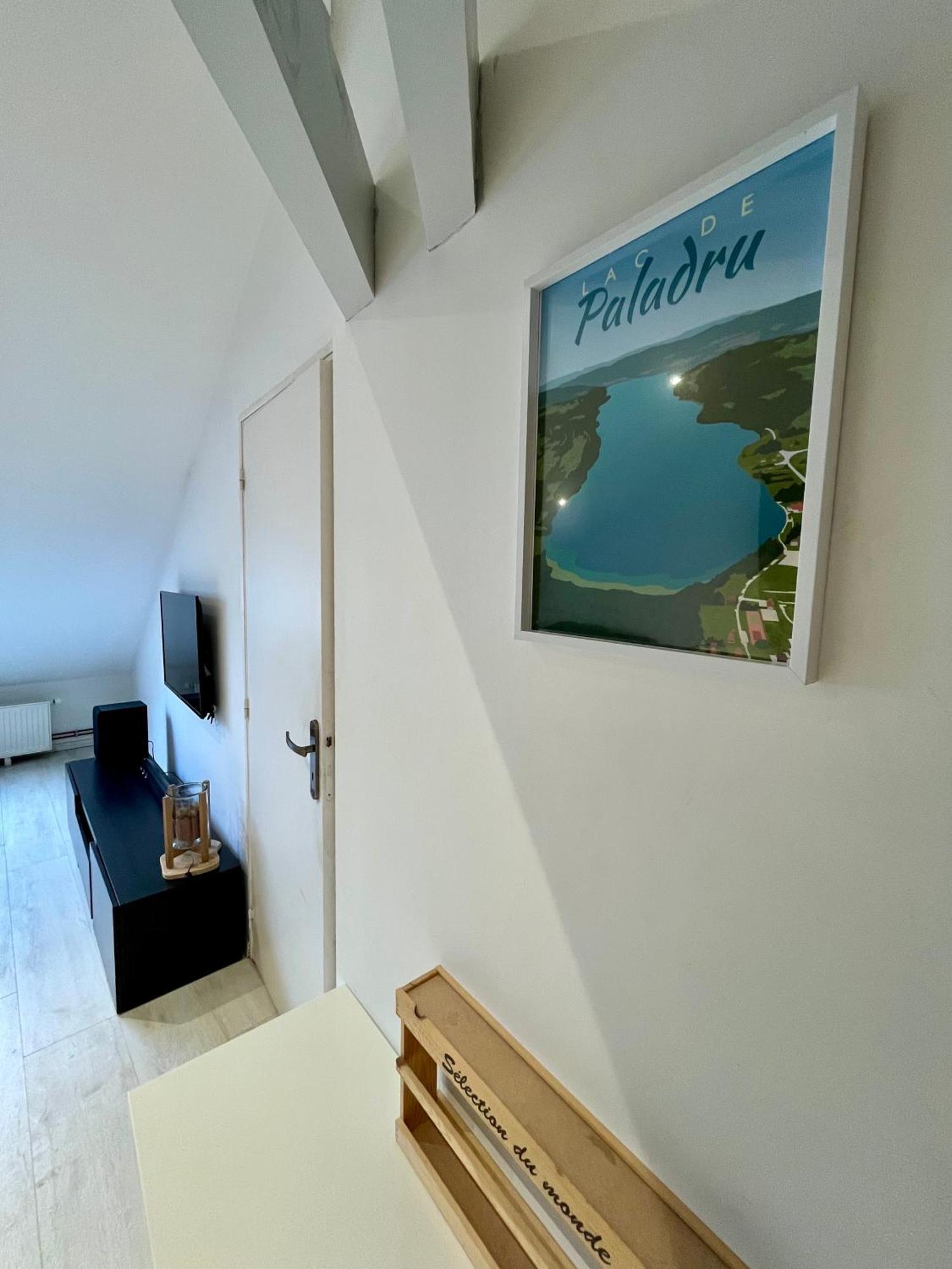 Appartement Chloe Du Lac Montferrat  Ngoại thất bức ảnh