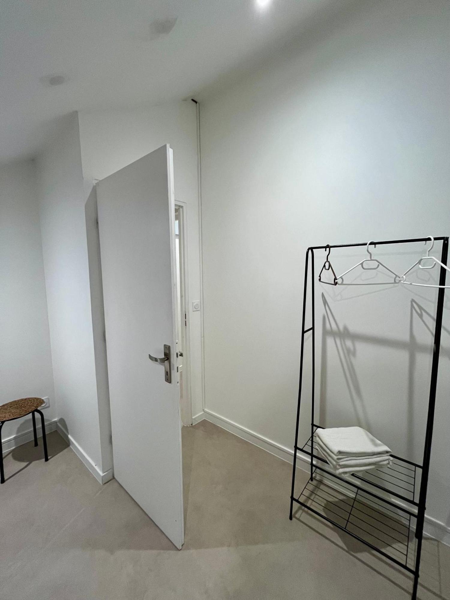 Appartement Chloe Du Lac Montferrat  Ngoại thất bức ảnh