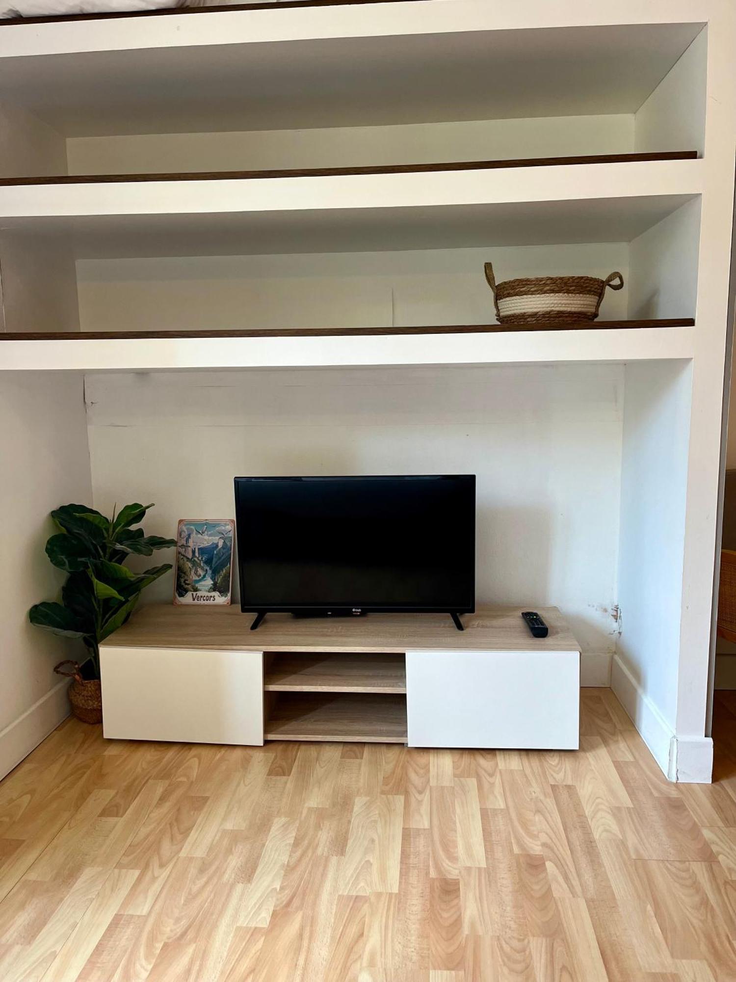 Appartement Chloe Du Lac Montferrat  Ngoại thất bức ảnh